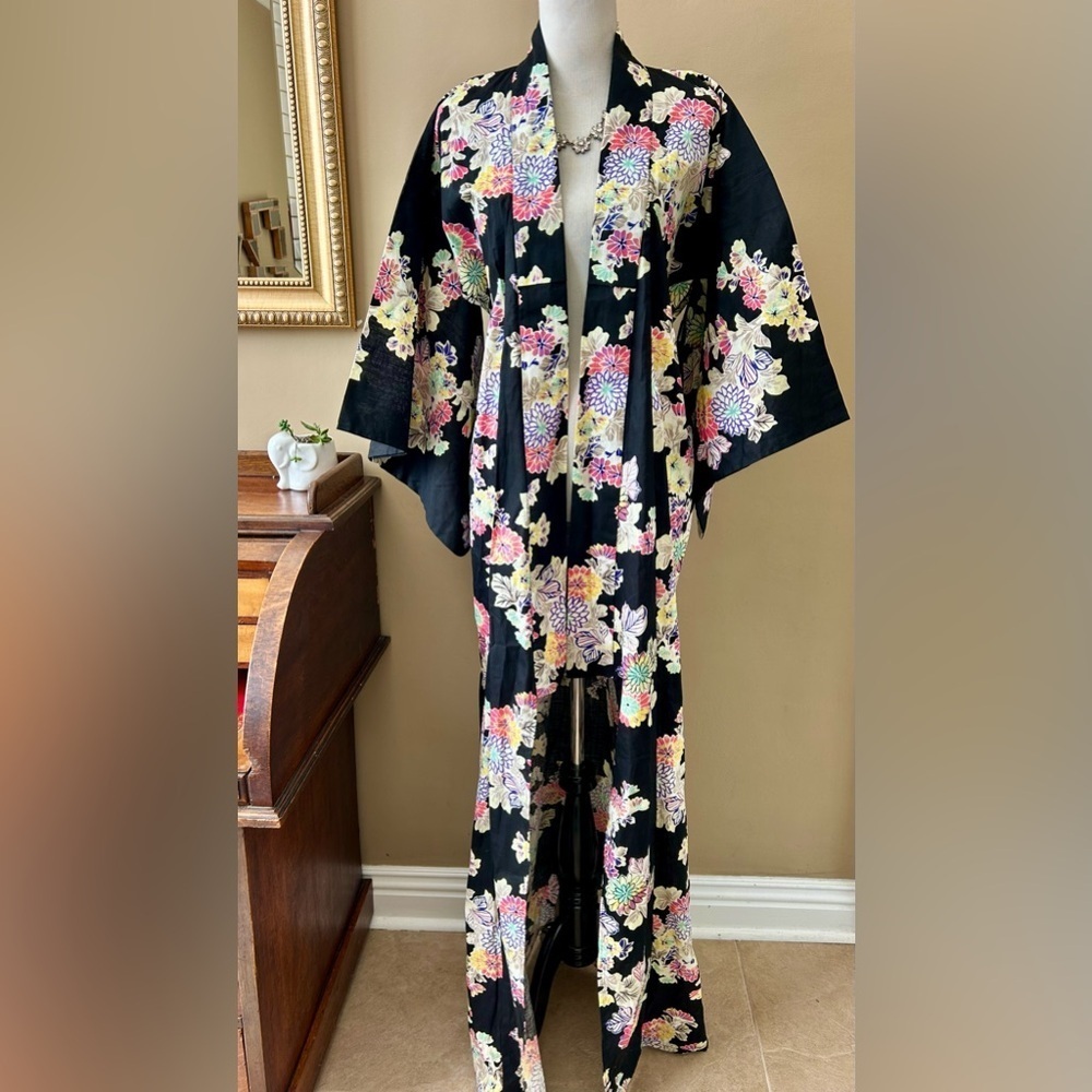 Japanese Floral Kimono Yukata Cotton Long Robe Black Multi Color Chrysanthemum - Picture 2 of 8